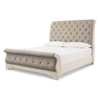 Realyn Queen Sleigh Bed with Mirrored Dresser, Chest and Nightstand - Imagen 4